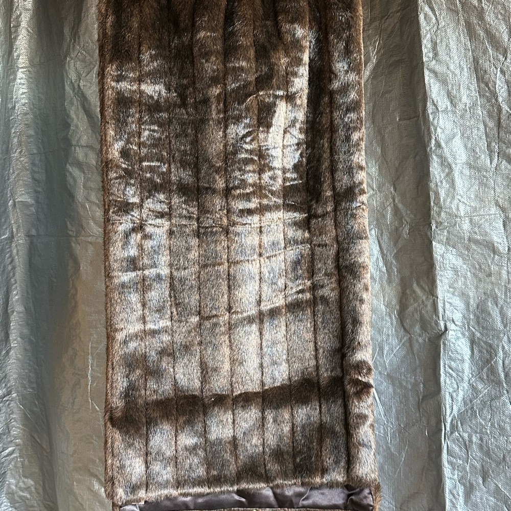 Valerie Stevens Elegant Brown Faux Fur Cape